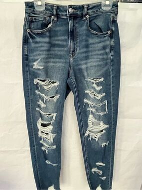 American Eagle Outfitters High-Rise Distressed Ripped Jeans - Dark Blue Size 6